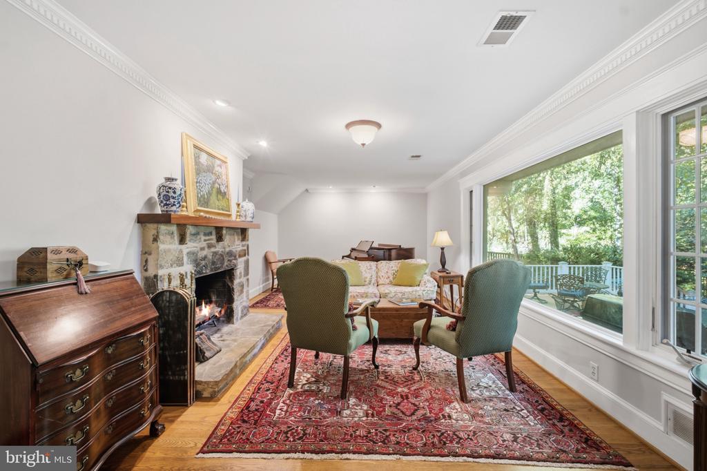 3202 JUNIPER LANE