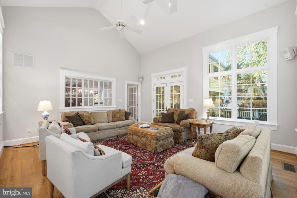 3202 JUNIPER LANE
