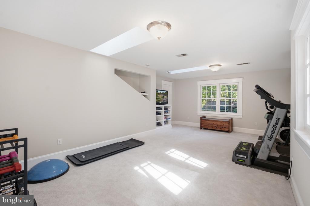 3202 JUNIPER LANE