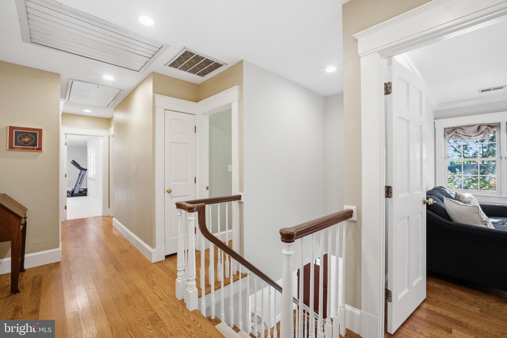 3202 JUNIPER LANE