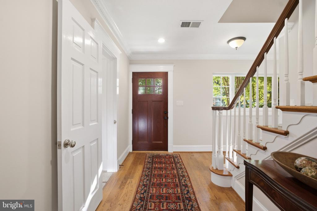 3202 JUNIPER LANE