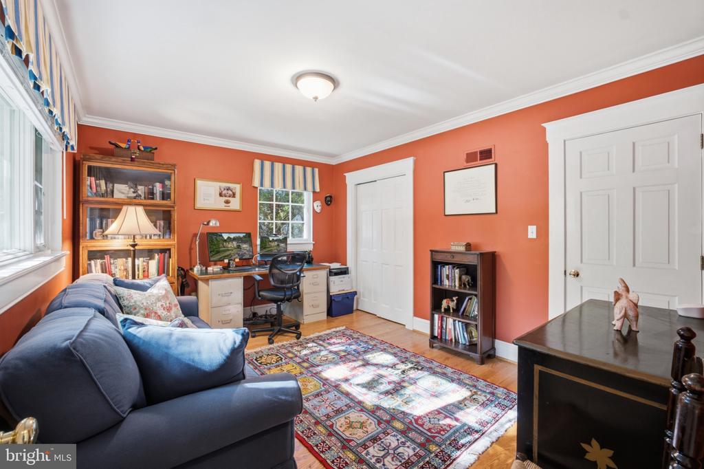 3202 JUNIPER LANE