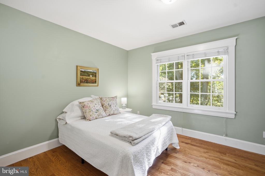 3202 JUNIPER LANE
