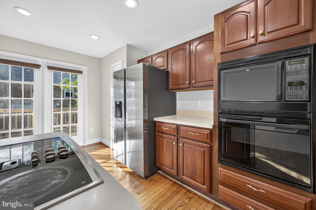 11774 VALLEY RIDGE CIRCLE