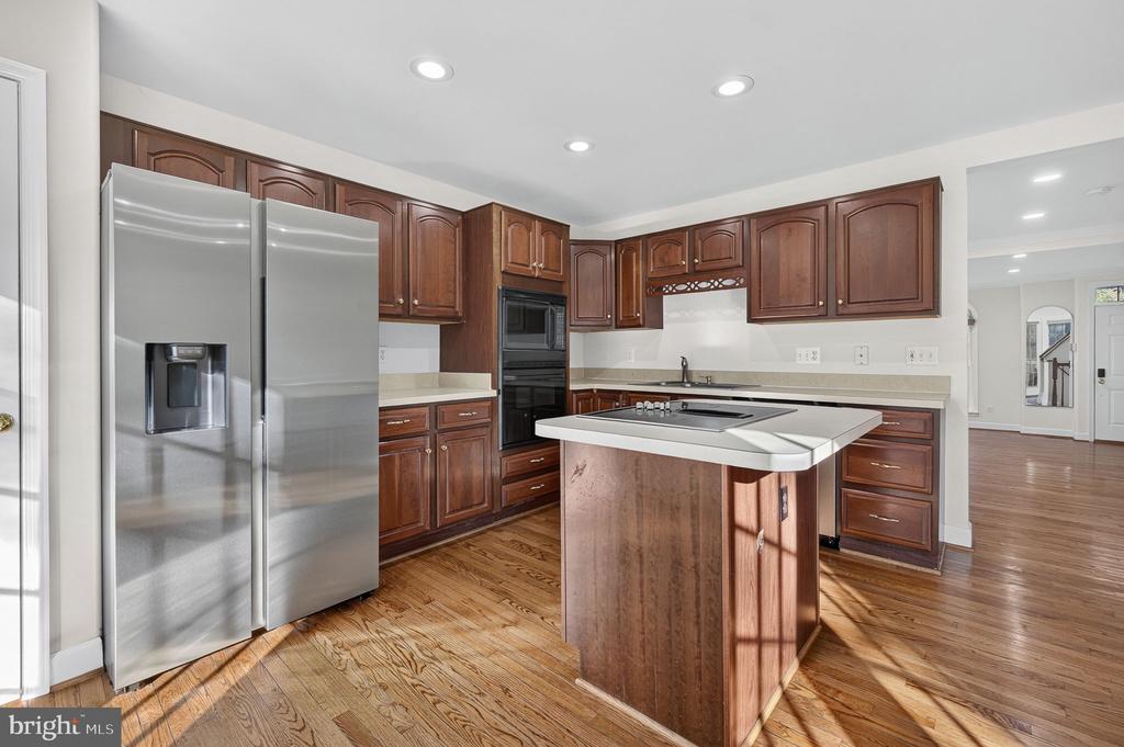 11774 VALLEY RIDGE CIRCLE