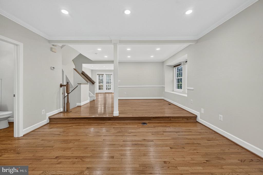 11774 VALLEY RIDGE CIRCLE