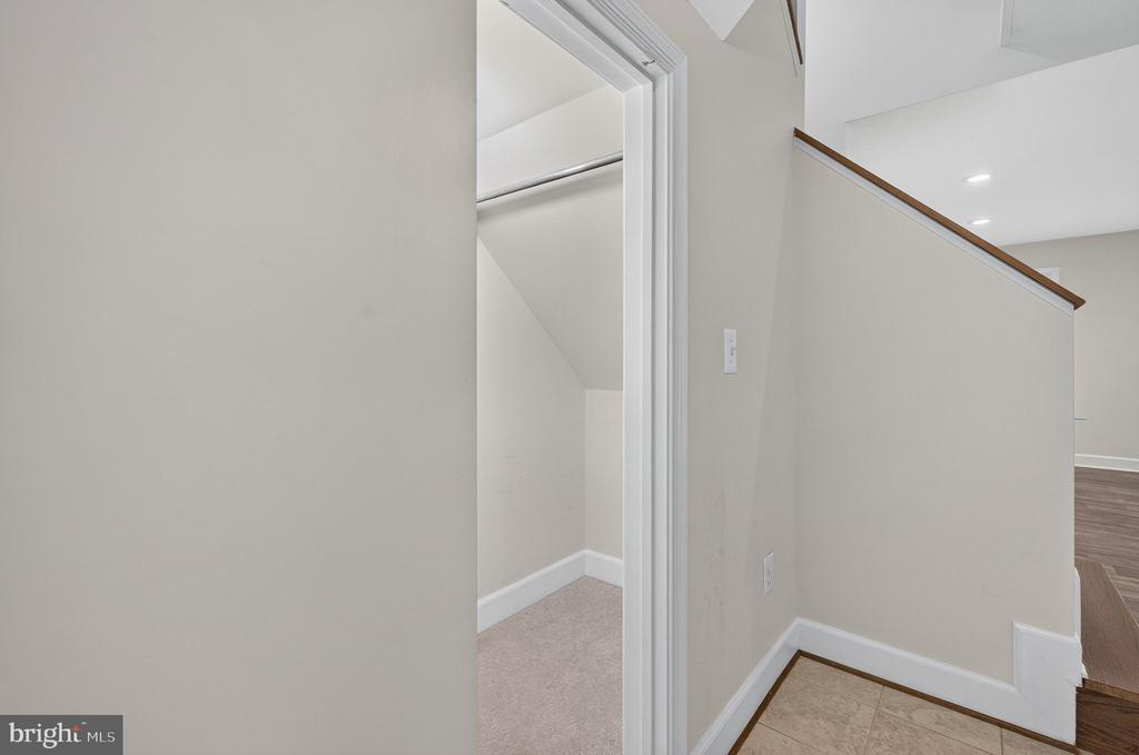 11774 VALLEY RIDGE CIRCLE