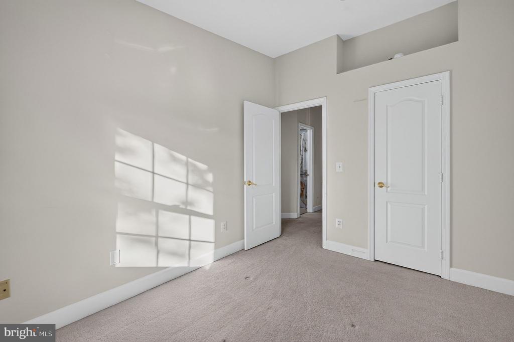 11774 VALLEY RIDGE CIRCLE