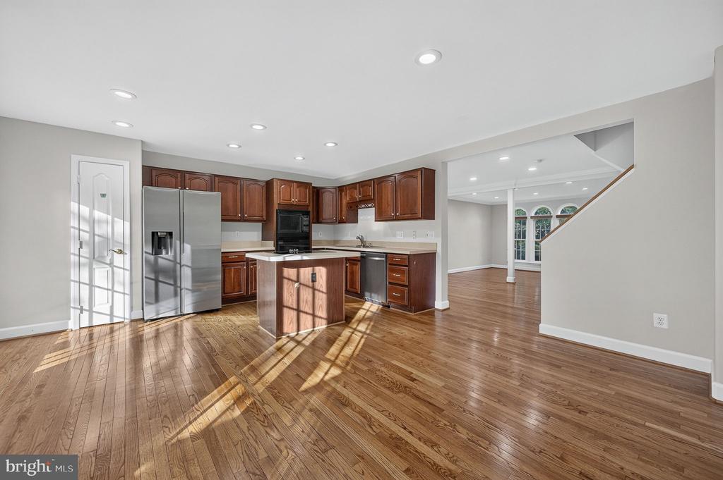 11774 VALLEY RIDGE CIRCLE