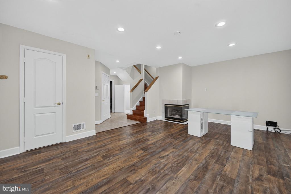 11774 VALLEY RIDGE CIRCLE