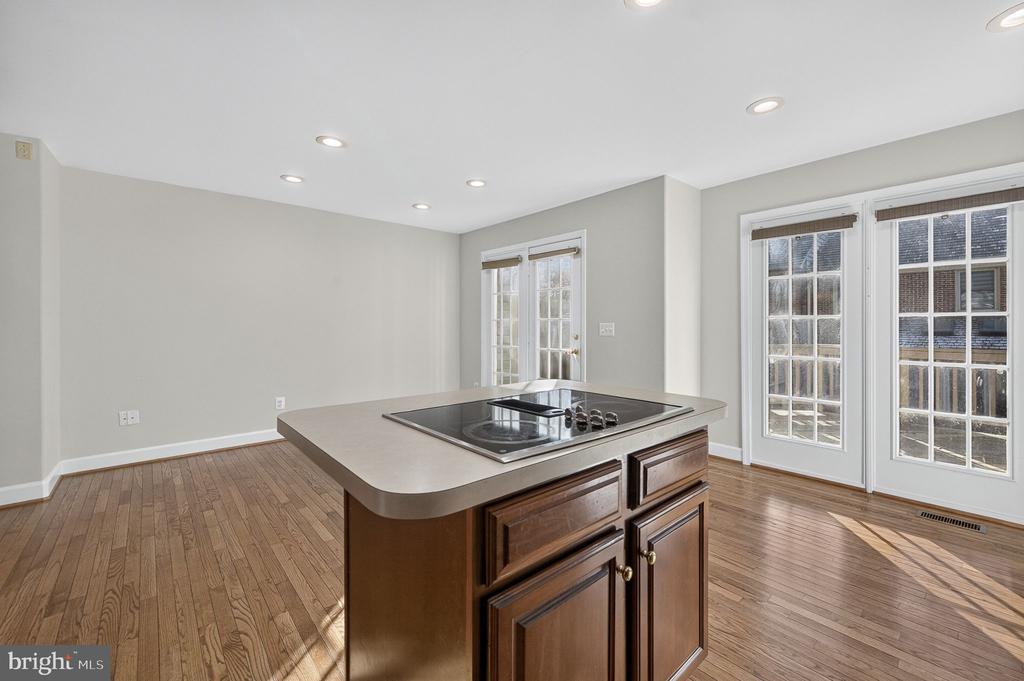 11774 VALLEY RIDGE CIRCLE