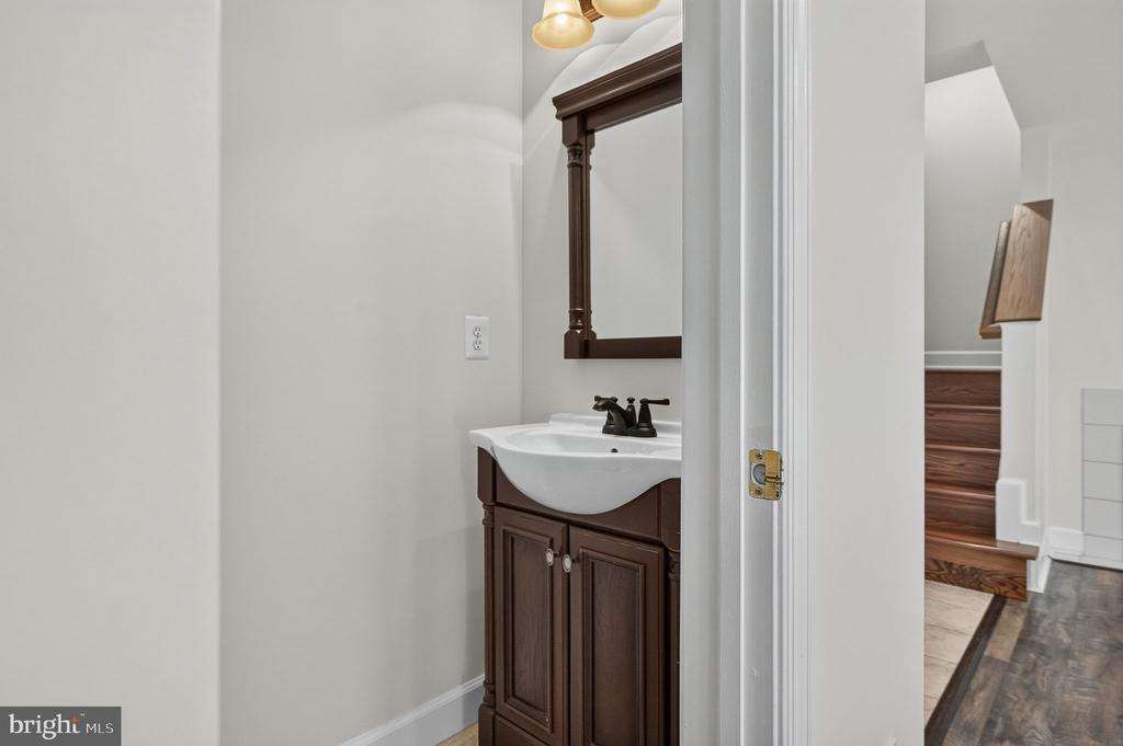 11774 VALLEY RIDGE CIRCLE