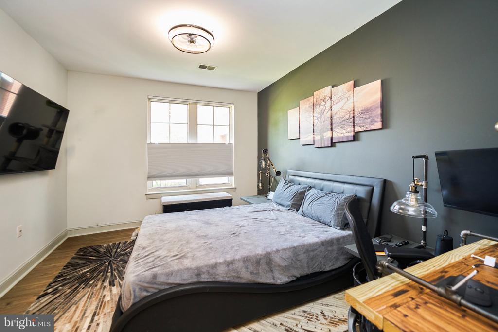 11770 SUNRISE VALLEY DRIVE Unit: 222