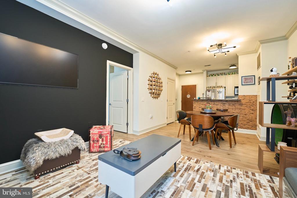 11770 SUNRISE VALLEY DRIVE Unit: 222