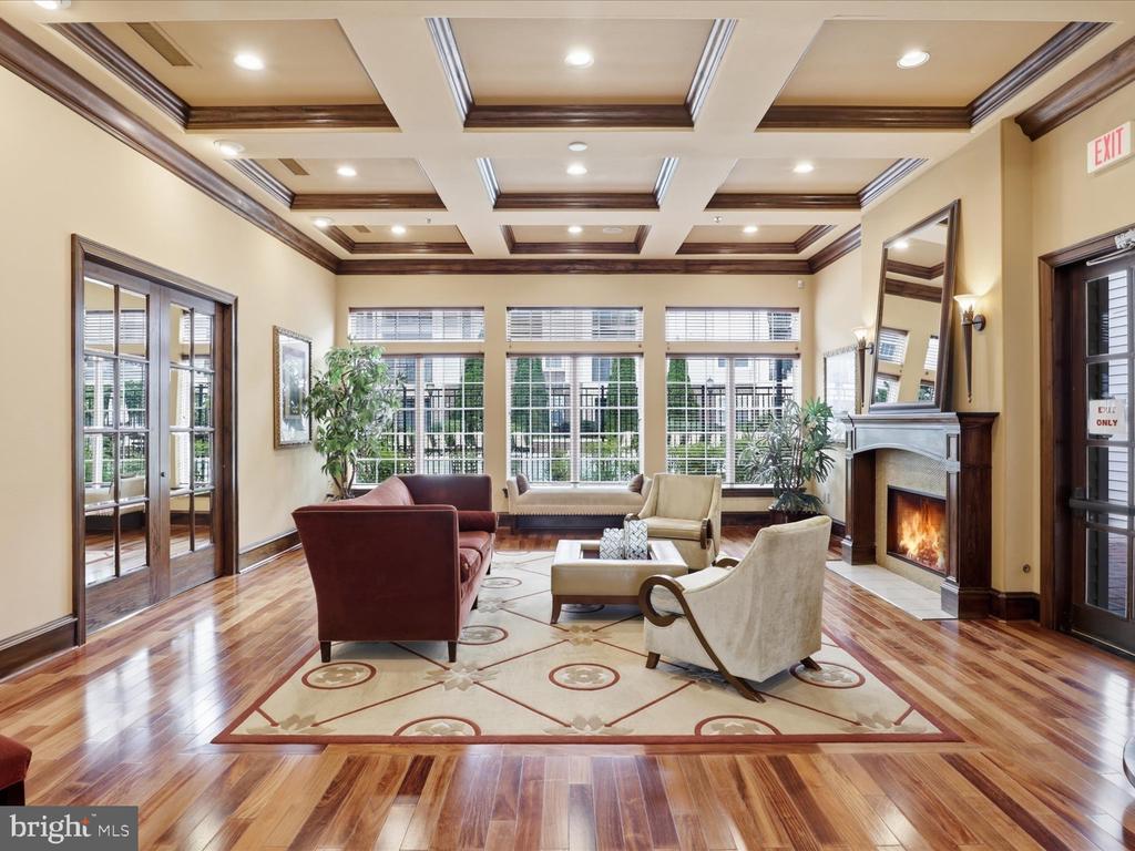 12933 CENTRE PARK CIRCLE Unit: 402