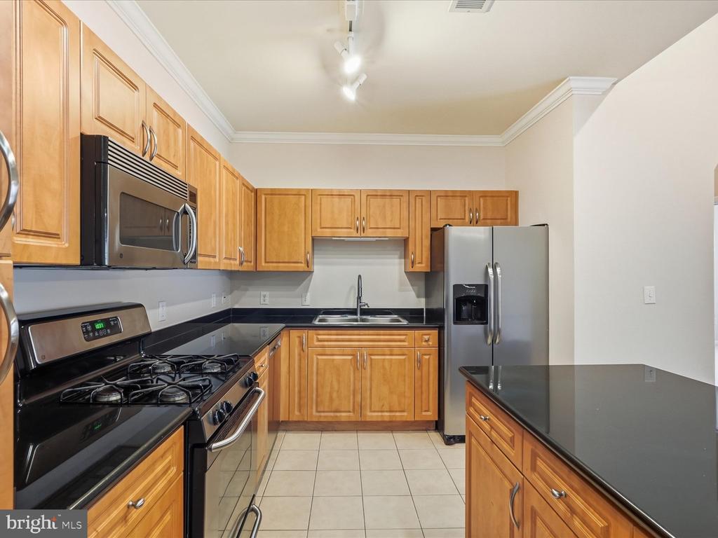 12933 CENTRE PARK CIRCLE Unit: 402
