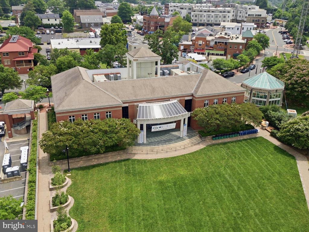 12933 CENTRE PARK CIRCLE Unit: 402