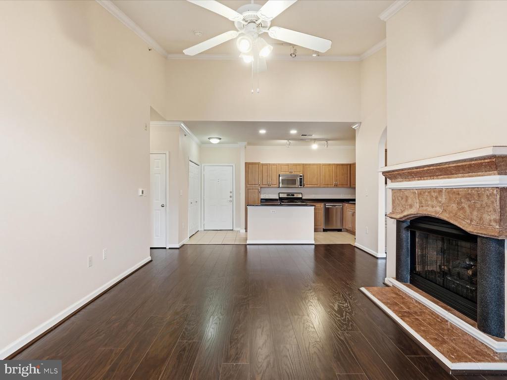12933 CENTRE PARK CIRCLE Unit: 402
