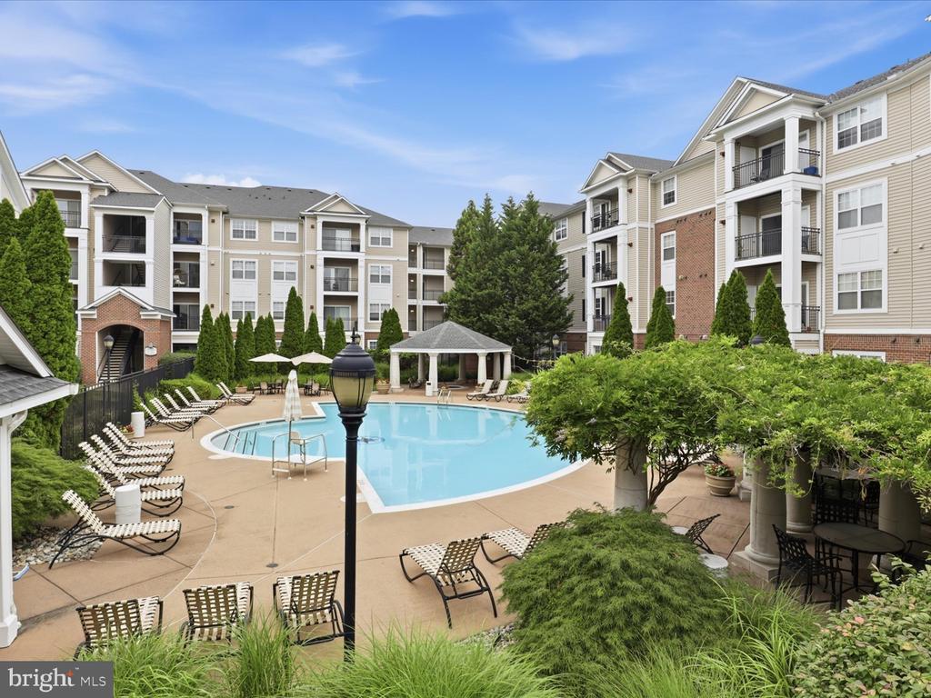 12933 CENTRE PARK CIRCLE Unit: 402