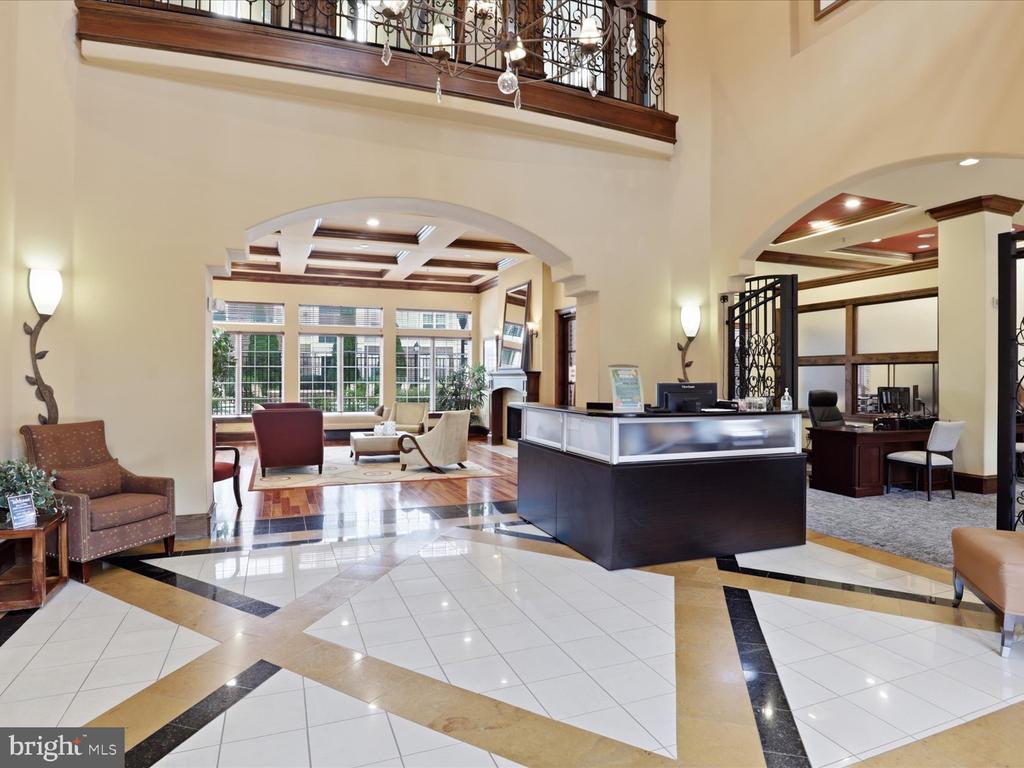 12933 CENTRE PARK CIRCLE Unit: 402