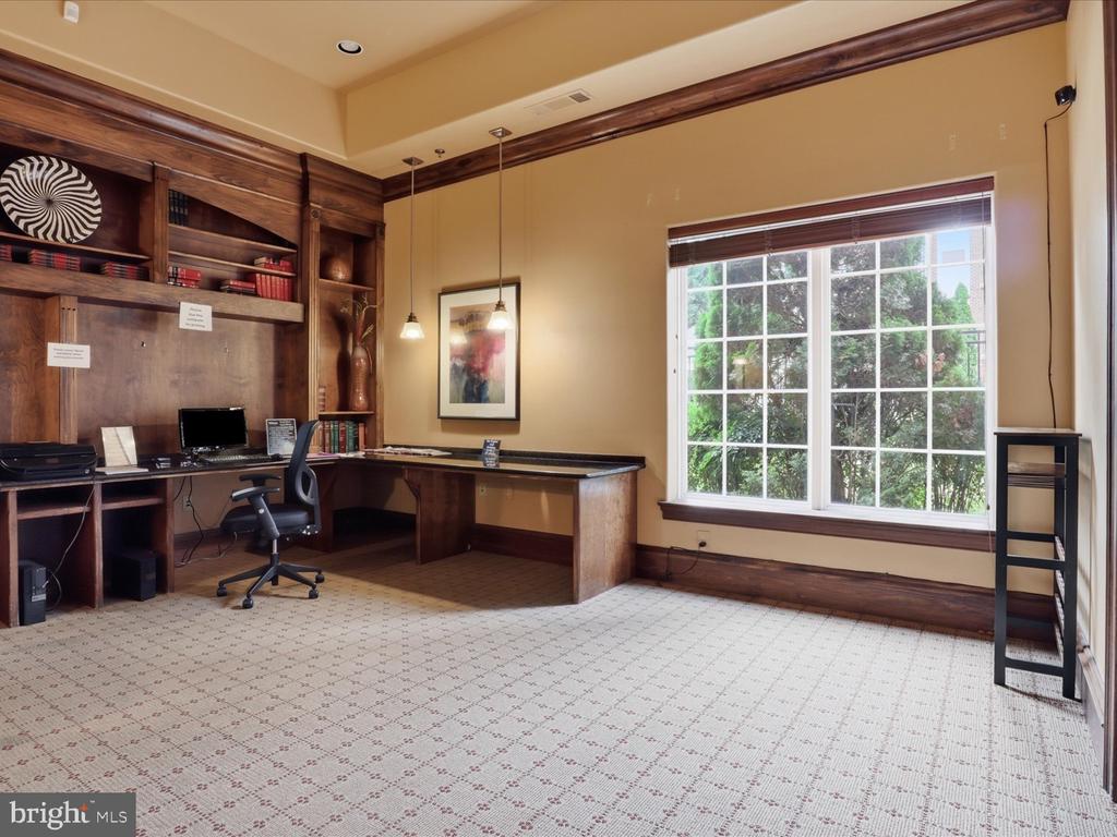 12933 CENTRE PARK CIRCLE Unit: 402