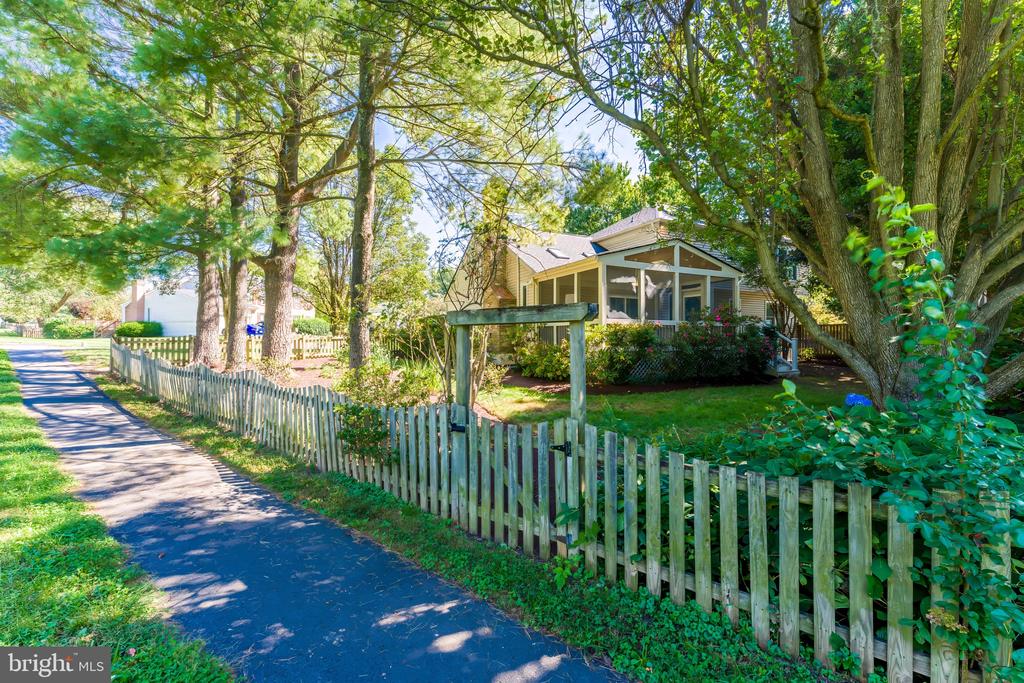 2663 YUKON ROAD