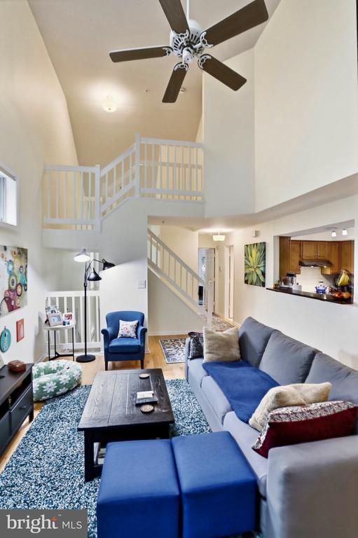 1369 GARDEN WALL CIRCLE Unit: 714