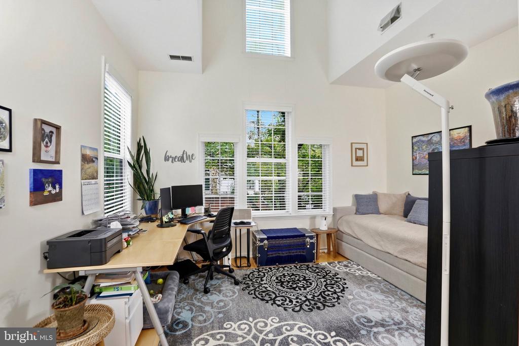 1369 GARDEN WALL CIRCLE Unit: 714