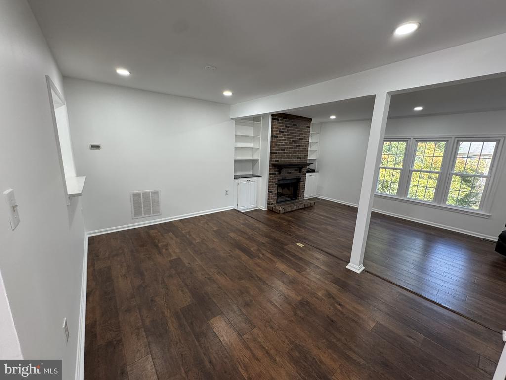 10451 MALONE COURT