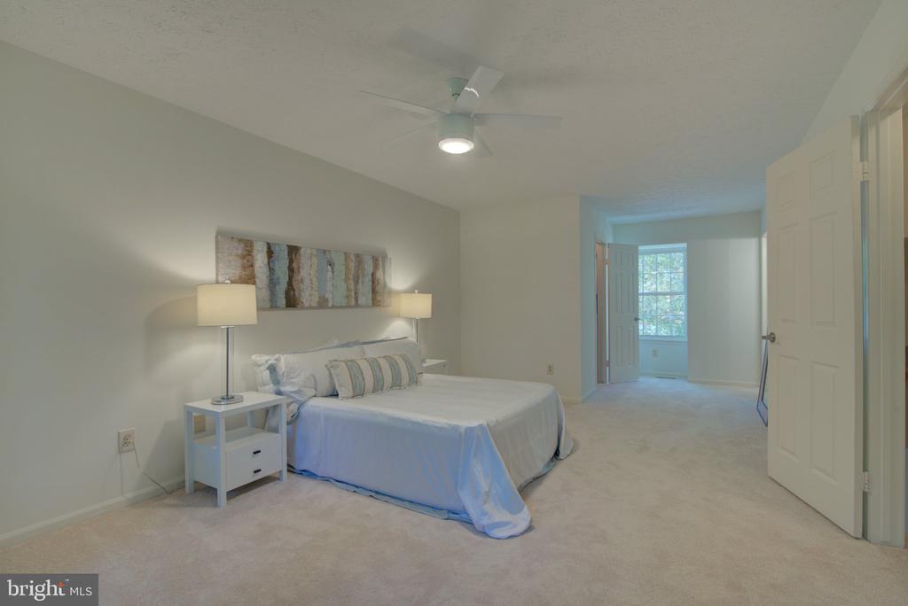 12040 HEATHER DOWN DRIVE