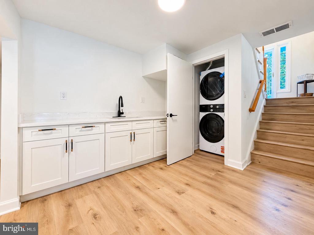 8509 CHERRY VALLEY LANE