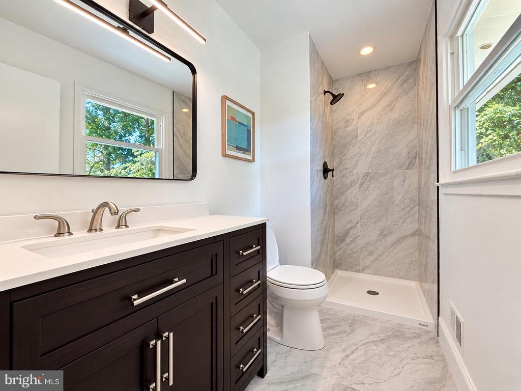8509 CHERRY VALLEY LANE