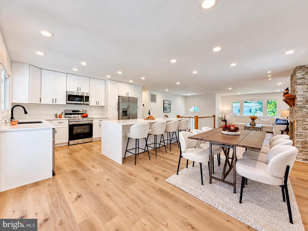 8509 CHERRY VALLEY LANE