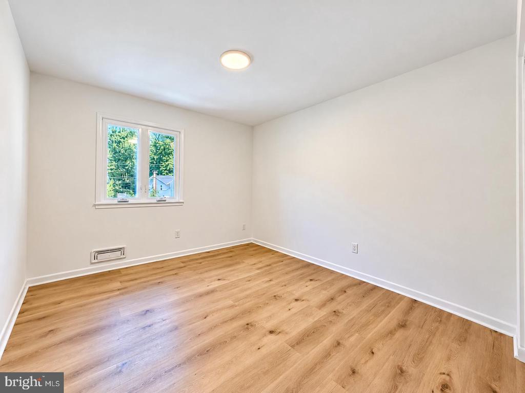 8509 CHERRY VALLEY LANE