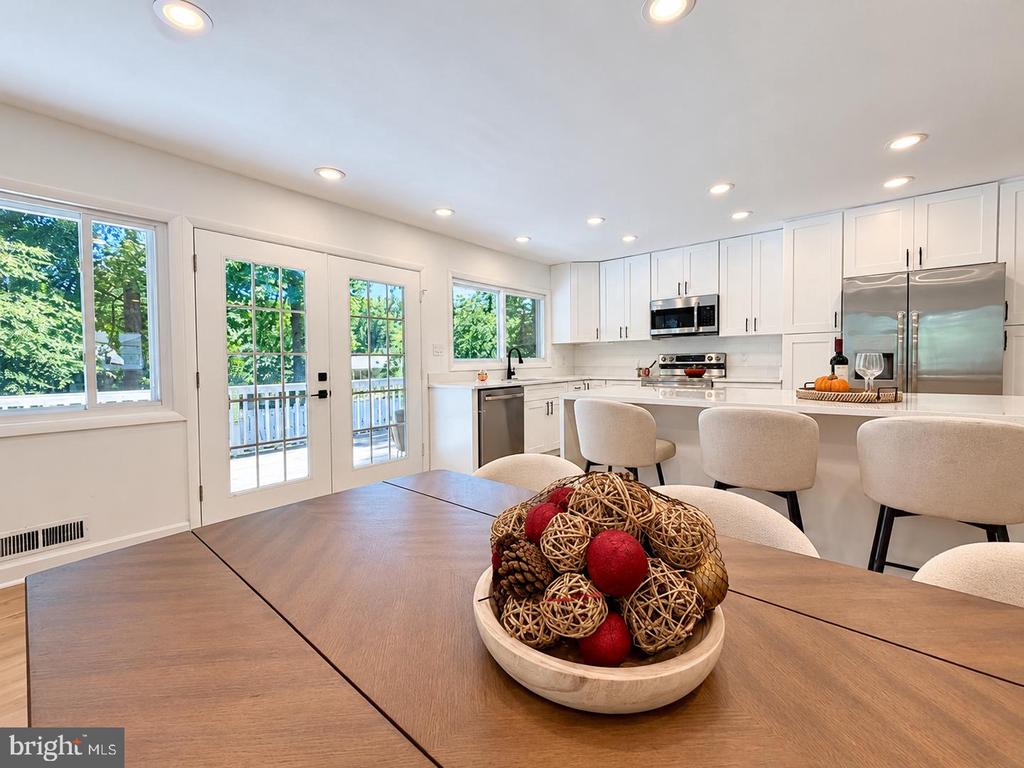 8509 CHERRY VALLEY LANE