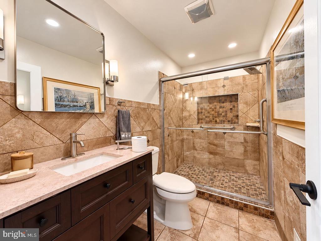 8509 CHERRY VALLEY LANE