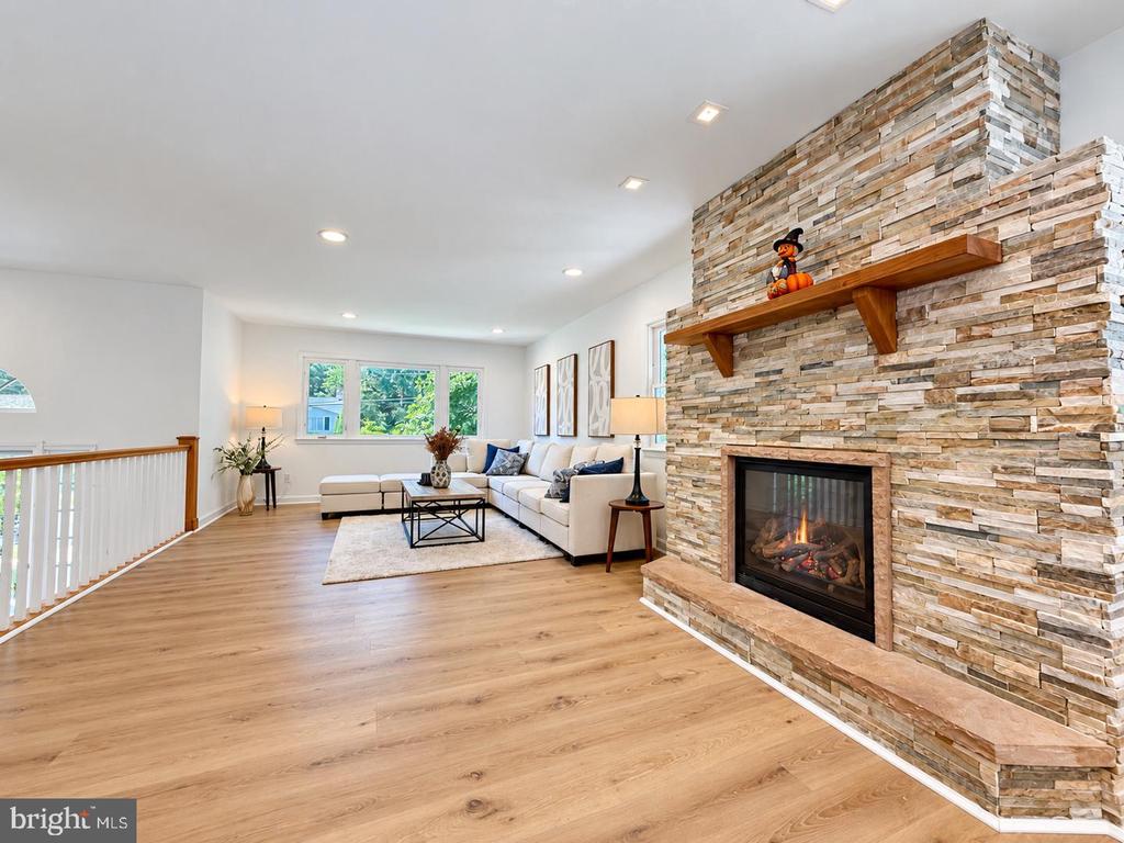 8509 CHERRY VALLEY LANE