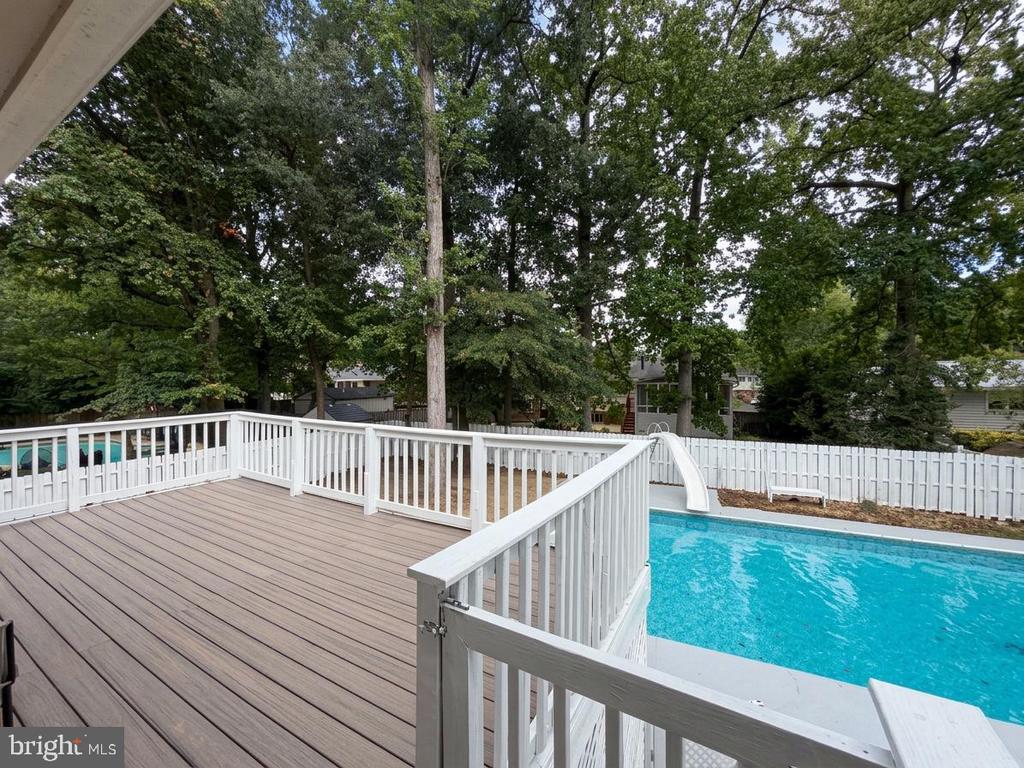 8509 CHERRY VALLEY LANE
