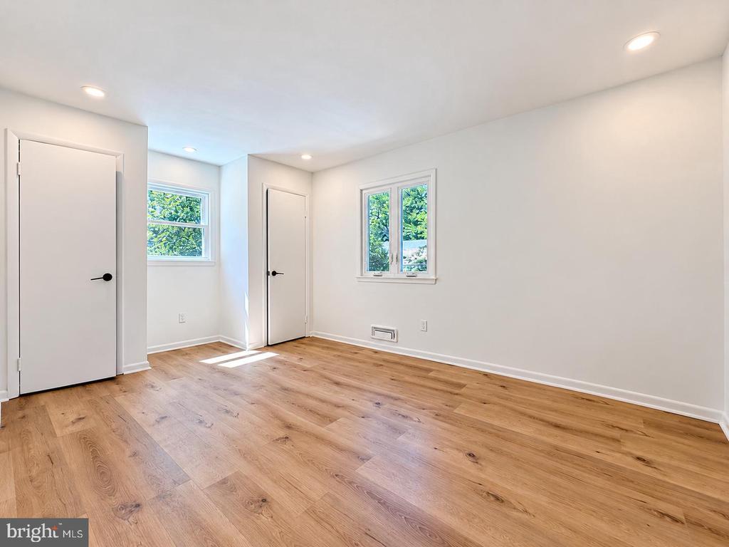 8509 CHERRY VALLEY LANE