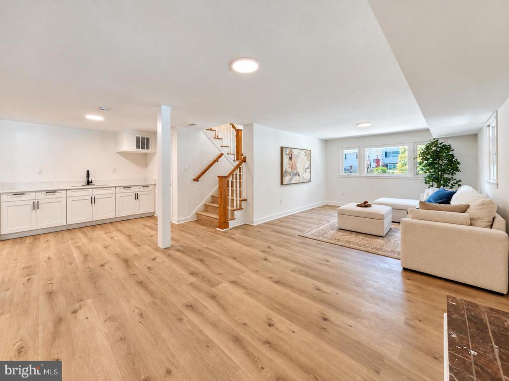 8509 CHERRY VALLEY LANE