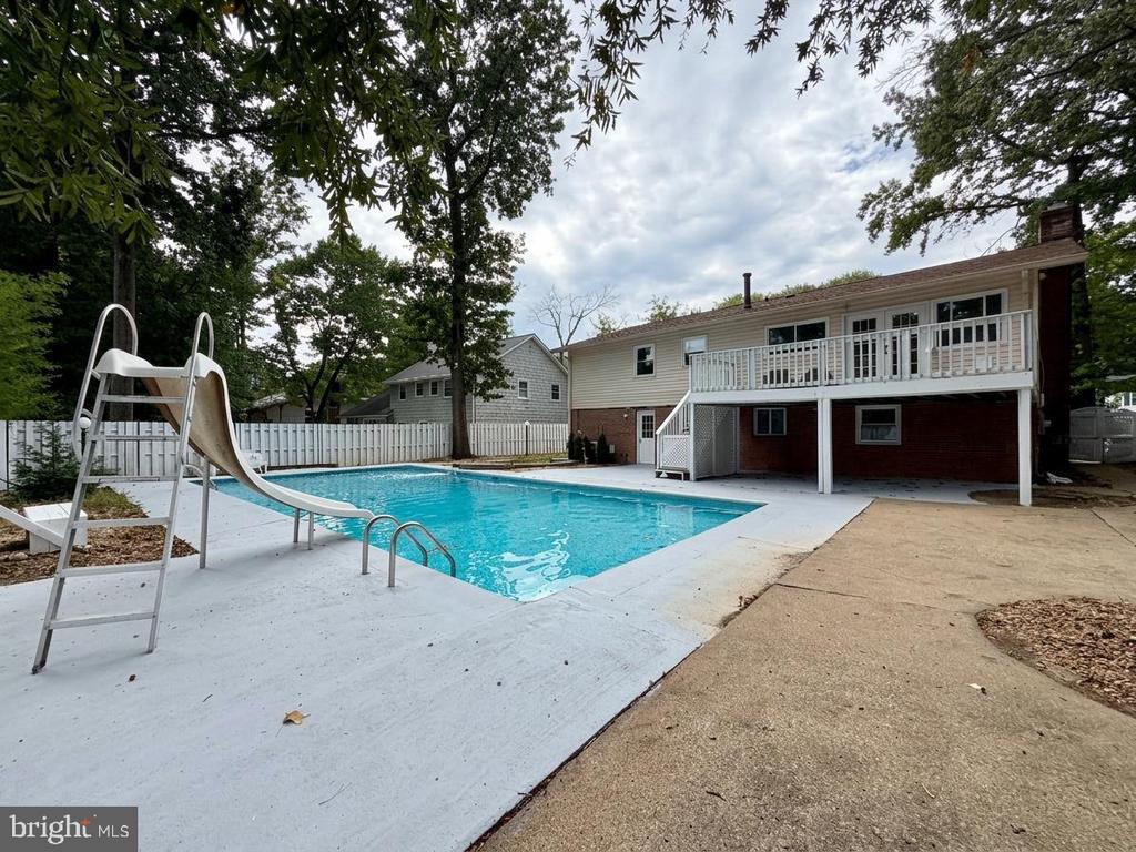 8509 CHERRY VALLEY LANE