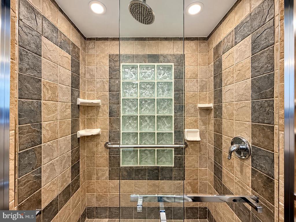 8509 CHERRY VALLEY LANE
