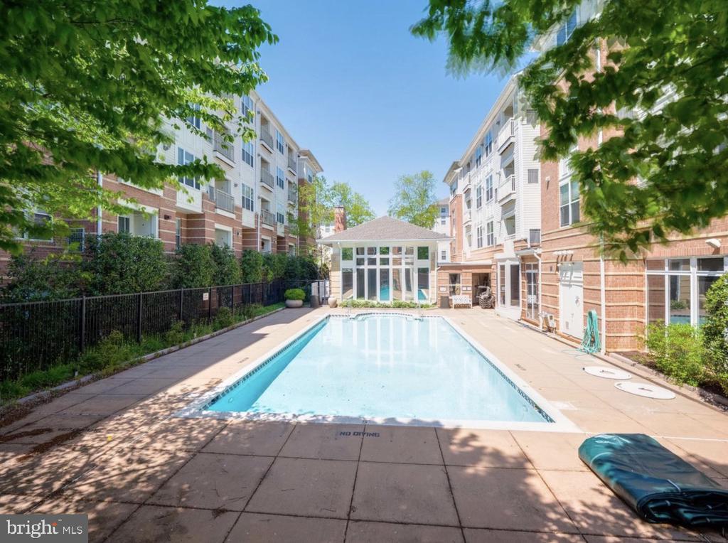 9480 VIRGINIA BOULEVARD Unit: 106
