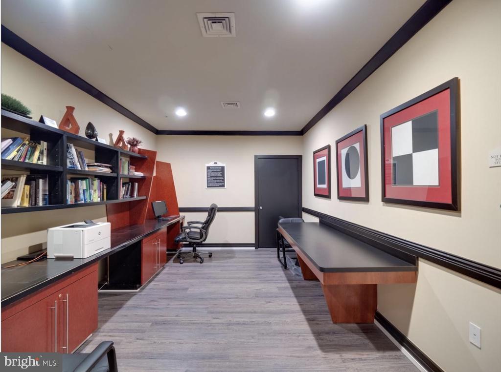 9480 VIRGINIA BOULEVARD Unit: 106