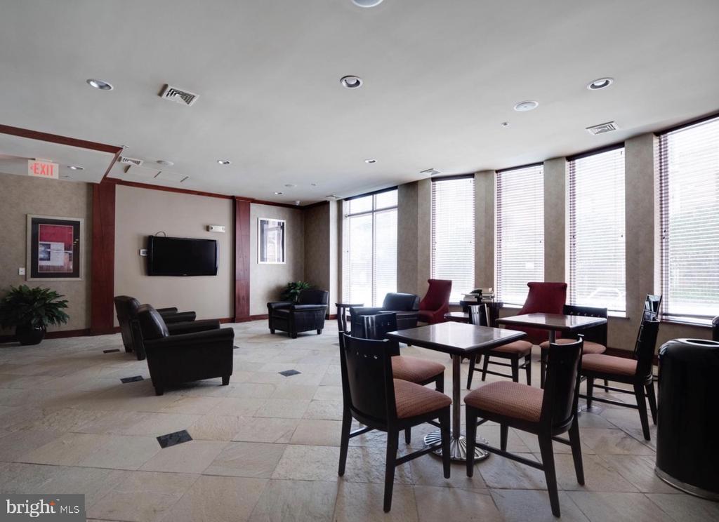 9480 VIRGINIA BOULEVARD Unit: 106