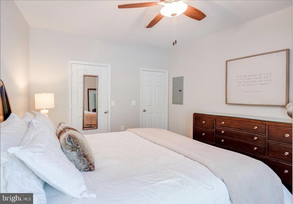 9480 VIRGINIA BOULEVARD Unit: 106