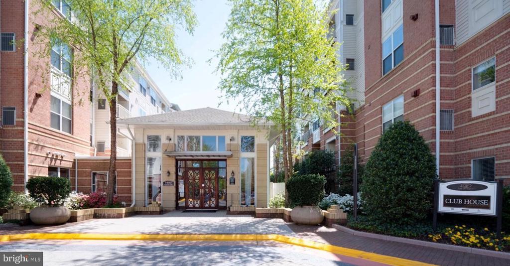 9480 VIRGINIA BOULEVARD Unit: 106