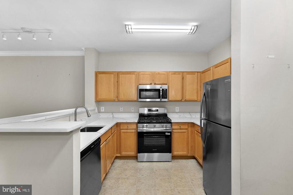 12000 MARKET STREET Unit: 329