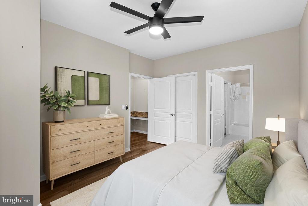 12000 MARKET STREET Unit: 329