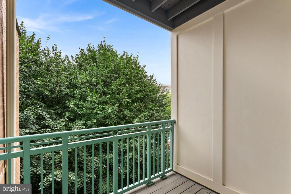 12000 MARKET STREET Unit: 329
